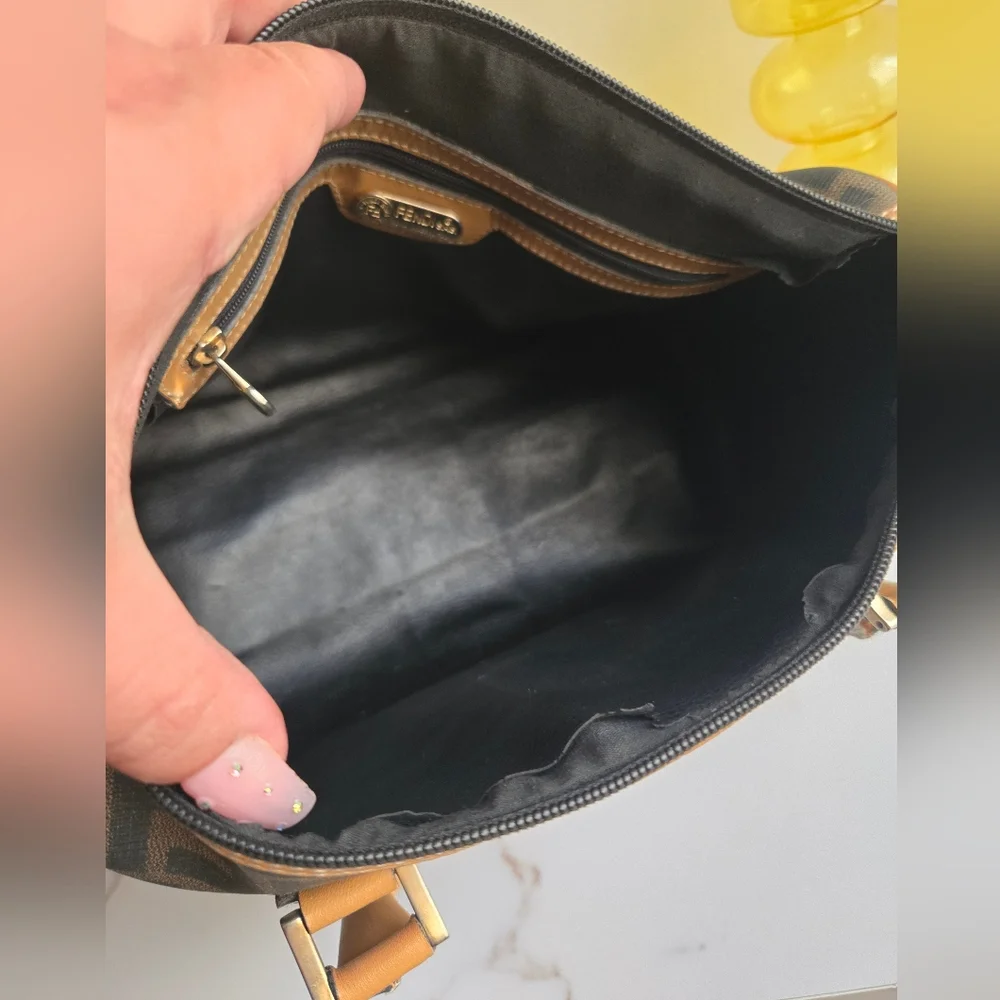 ⛔️SOLD⛔️Vintage Fendi Zucca Brown Monogram Canvas Top Handle Boston Bag - Picture 13 of 16